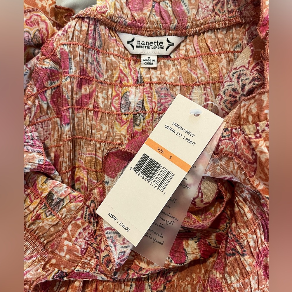 Floral Ruffle Blouse - Picture 2 of 3